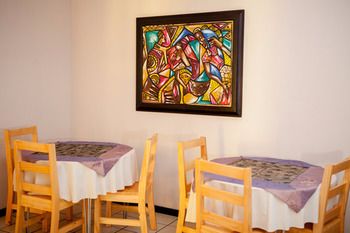 Oria Guesthouse 3*