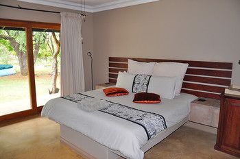 Ukutula Lodge & Game Reserve 0*