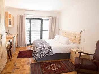 7 Ackermann Place Guest House 3*