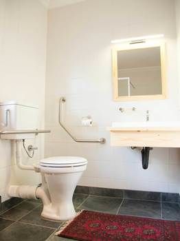 7 Ackermann Place Guest House 3*