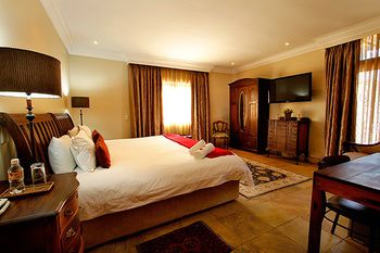 Afrique Boutique Hotel Ruimsig 4*