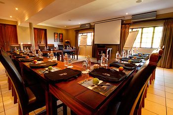 Afrique Boutique Hotel Ruimsig 4*