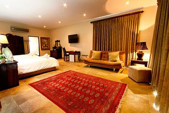 Afrique Boutique Hotel Ruimsig 4*