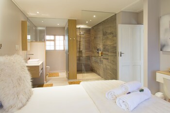 Lauradale Accommodation 3*