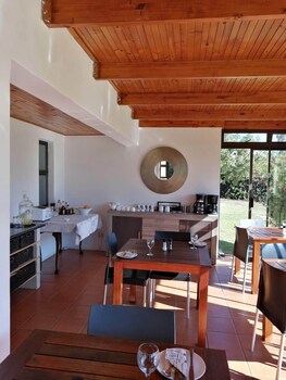 Lauradale Accommodation 3*