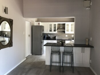 Lauradale Accommodation 3*