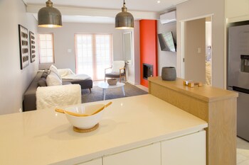 Lauradale Accommodation 3*