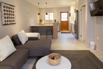 Lauradale Accommodation 3*