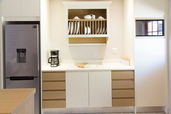 Lauradale Accommodation 3*