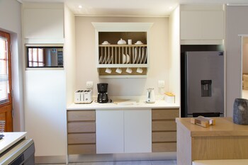 Lauradale Accommodation 3*