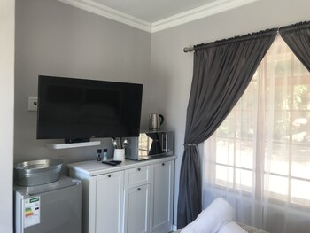 Lauradale Accommodation 3*