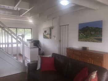 Lauradale Accommodation 3*