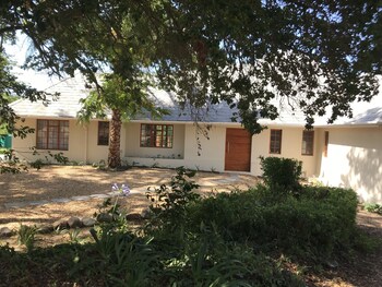 Lauradale Accommodation 3*