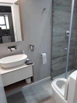 Lauradale Accommodation 3*