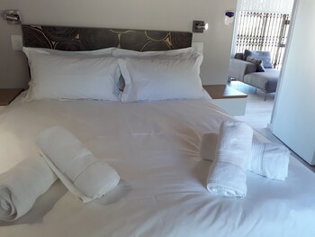 Lauradale Accommodation 3*