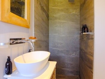 Lauradale Accommodation 3*