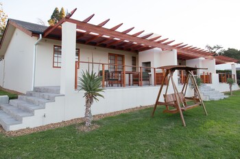 Lauradale Accommodation 3*