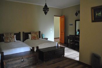 Willows Boutique Hotel 3*