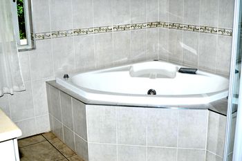 All Seasons Boutique Hotel 3*