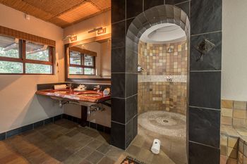 Muluwa Lodge 0*