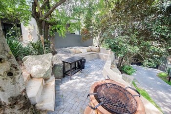Birds Babble Self Catering Guest House 0*