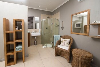 Birds Babble Self Catering Guest House 0*