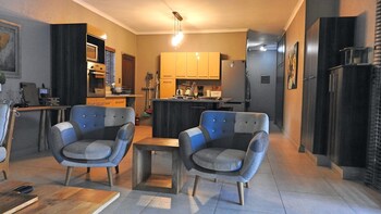 Birds Babble Self Catering Guest House 0*
