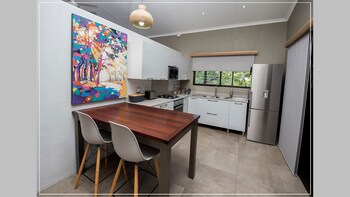 Birds Babble Self Catering Guest House 0*