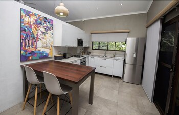 Birds Babble Self Catering Guest House 0*