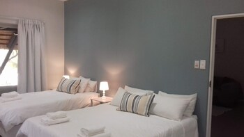 Kingfisher Creek Safari Lodge 3*