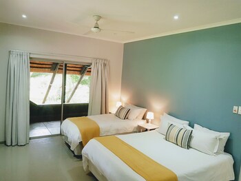 Kingfisher Creek Safari Lodge 3*