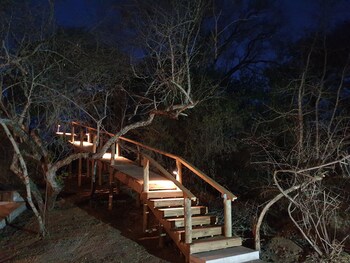 Kingfisher Creek Safari Lodge 3*