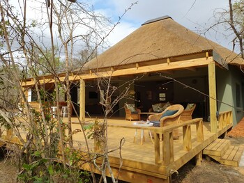 Kingfisher Creek Safari Lodge 3*