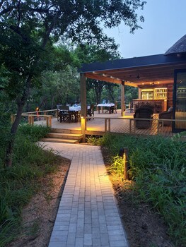 Kingfisher Creek Safari Lodge 3*