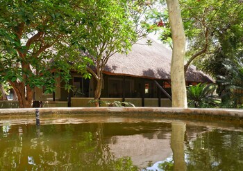 Kingfisher Creek Safari Lodge 3*