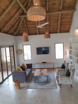 Kingfisher Creek Safari Lodge 3*