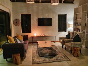 Kingfisher Creek Safari Lodge 3*