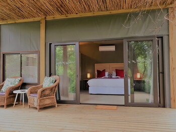 Kingfisher Creek Safari Lodge 3*