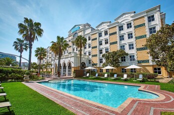 StayEasy Century City 3*