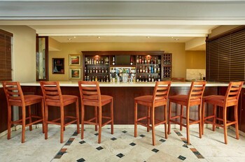 StayEasy Century City 3*