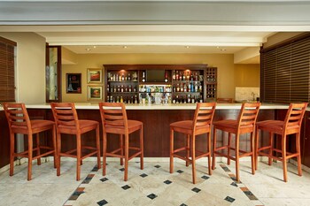 StayEasy Century City 3*