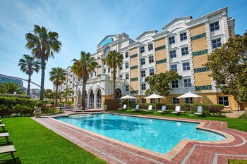 StayEasy Century City 3*