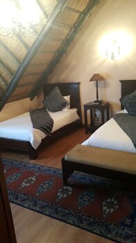 Foundry Guest Lodge 0*