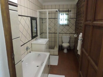 Foundry Guest Lodge 0*