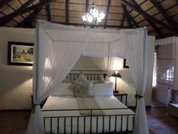 Foundry Guest Lodge 0*