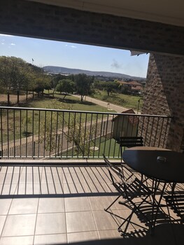Foundry Guest Lodge 0*