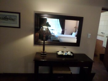 Foundry Guest Lodge 0*
