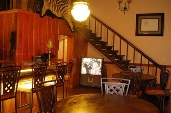 Foundry Guest Lodge 0*
