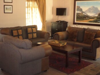 Foundry Guest Lodge 0*