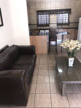Foundry Guest Lodge 0*